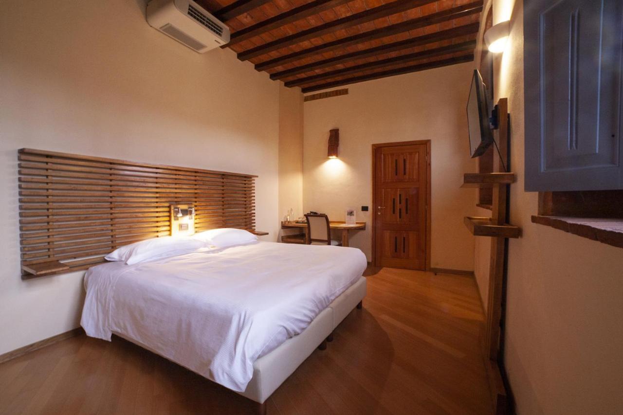 Agriturismo Cascina Farisengo Stagno Lombardo Exterior foto